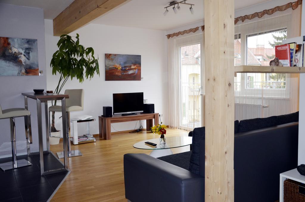 Apartment Mit Grossem Balkon Graz Exterior photo